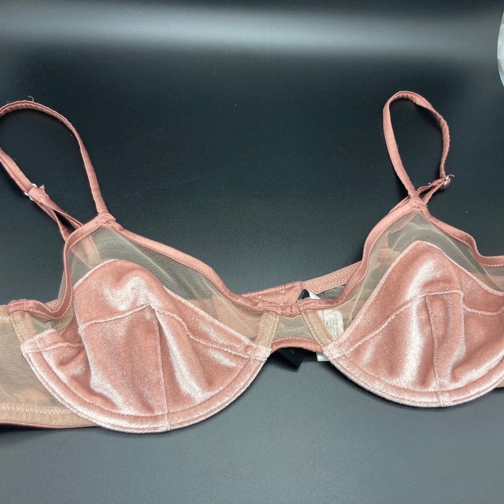 Kendall + Kylie underwire bra 34b